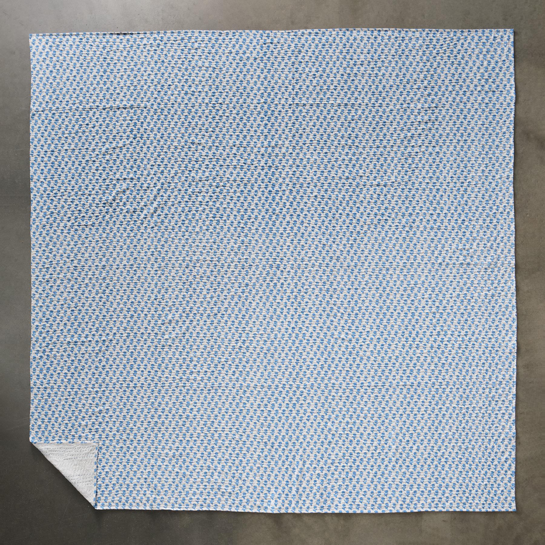 Samina Lightweight Quilt