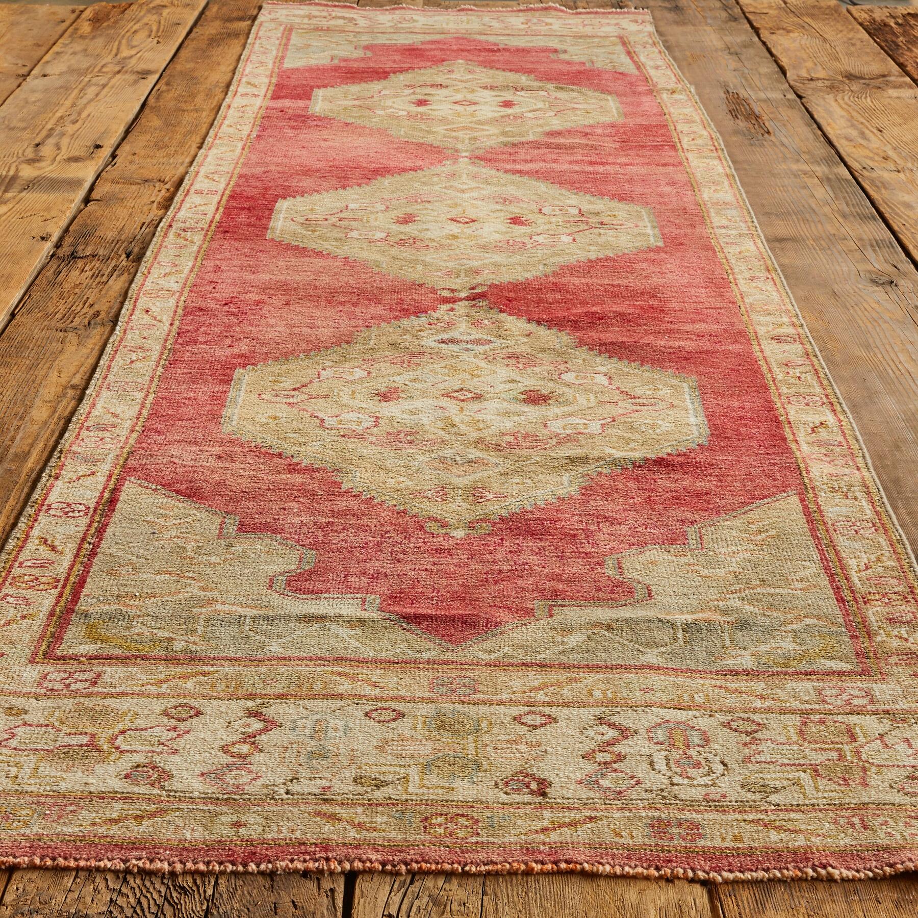Altan Rug