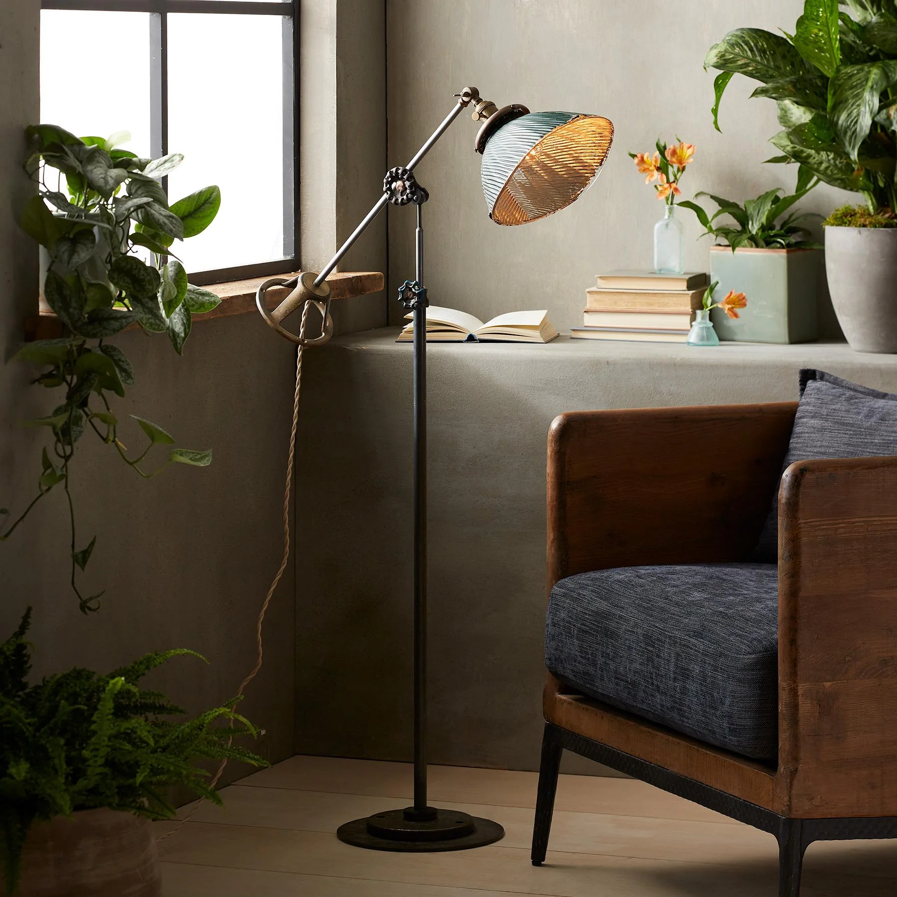 Siddoway Floor Lamp