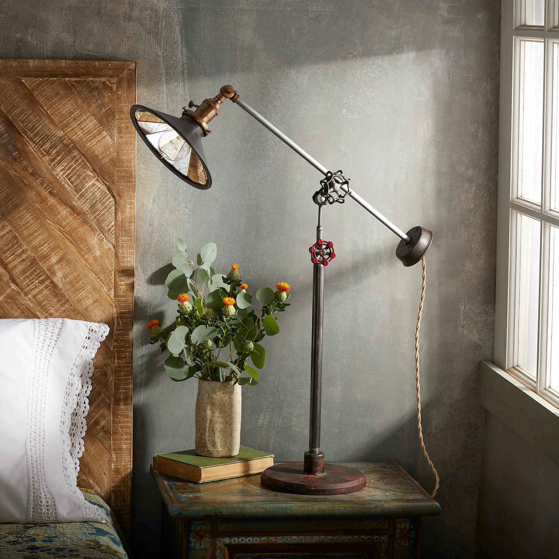 Hyrum Table Lamp