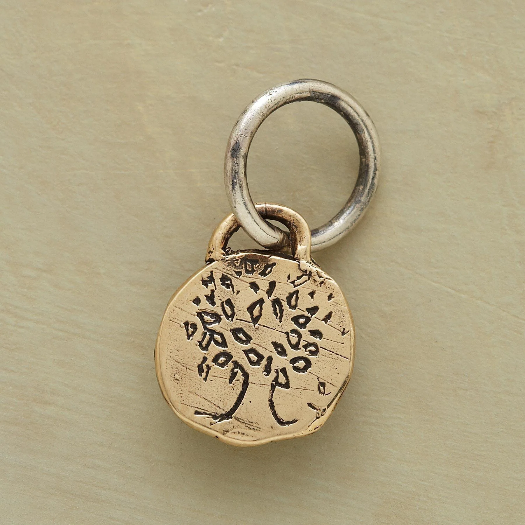 Gold Grow Strong Charm